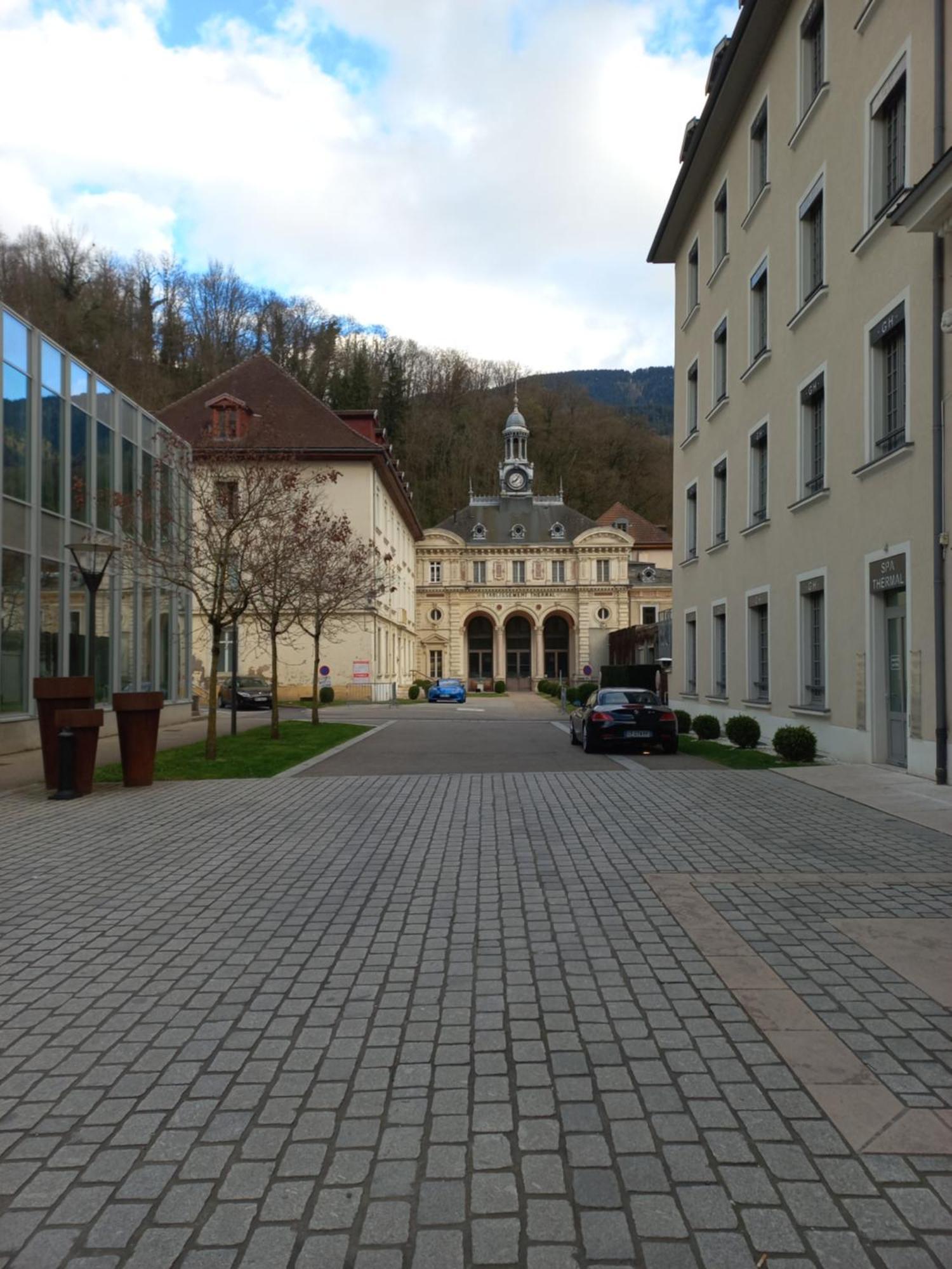 Residence Du Parc Saint-Martin-d'Uriage Bagian luar foto